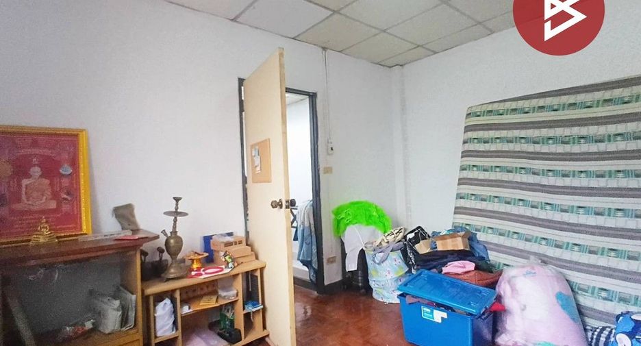 For sale 2 bedrooms townhouse in Min Buri, Bangkok