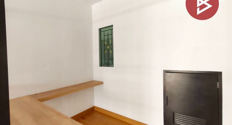Reihenhaus zum Kauf mit 3 Zimmer in Bang Khun Thian, Bangkok