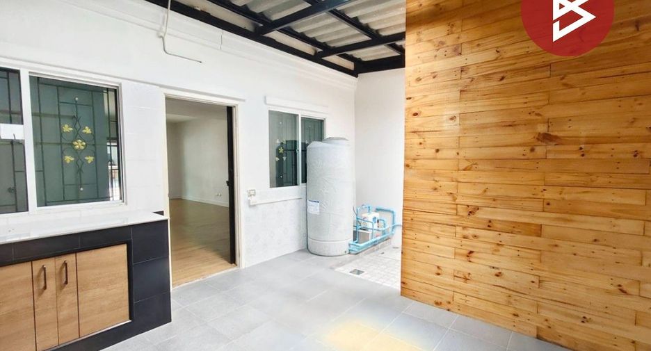 Reihenhaus zum Kauf mit 3 Zimmer in Bang Khun Thian, Bangkok