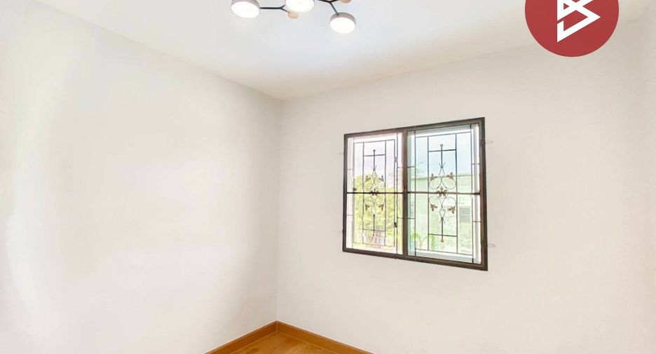 Reihenhaus zum Kauf mit 3 Zimmer in Bang Khun Thian, Bangkok