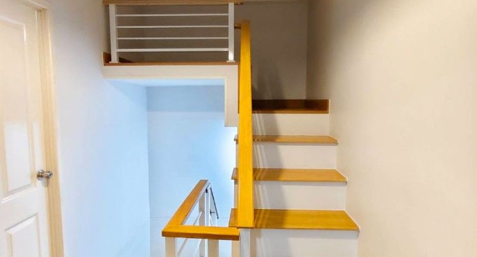 Reihenhaus zum Kauf mit 3 Zimmer in Bang Khun Thian, Bangkok