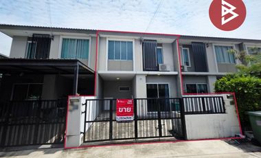 For sale 3 bedrooms townhouse in Khlong Luang, Pathum Thani