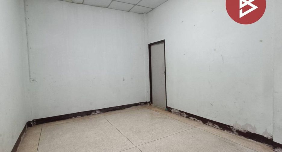 For sale 2 bedrooms townhouse in Mueang Ratchaburi, Ratchaburi