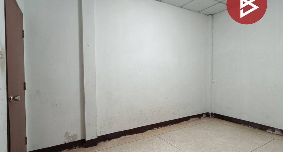 For sale 2 bedrooms townhouse in Mueang Ratchaburi, Ratchaburi