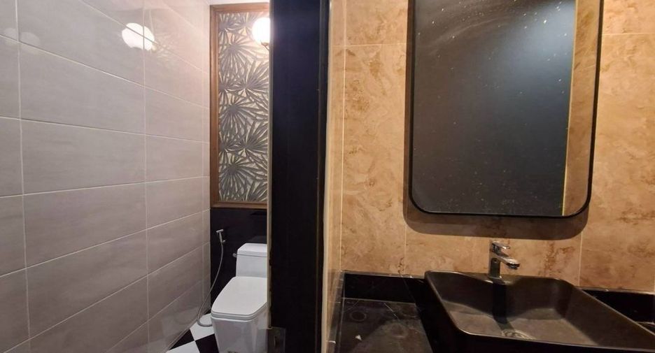 For rent retail Space in Mueang Ang Thong, Ang Thong