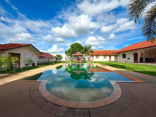 Casa en venta de 4 habitaciones en Bang Lamung, Chonburi