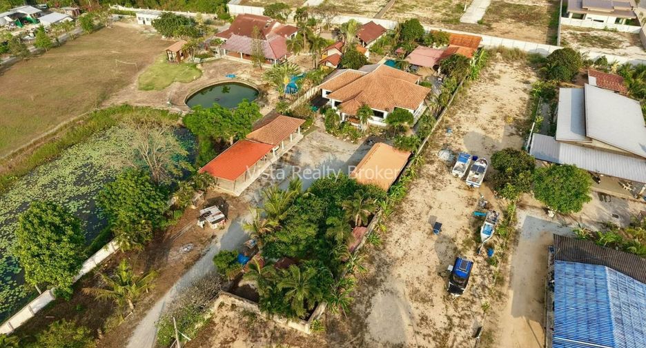 Casa en venta de 4 habitaciones en Huay Yai, Pattaya