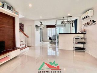 Casa en venta de 3 habitaciones en Mueang Pathum Thani, Pathum Thani