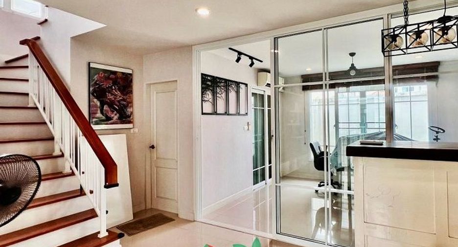 Casa en venta de 3 habitaciones en Mueang Pathum Thani, Pathum Thani