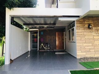 Haus zur Miete mit 3 Zimmer in Watthana, Bangkok