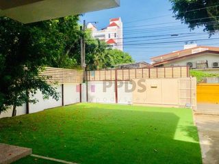 Haus zur Miete mit 3 Zimmer in Watthana, Bangkok