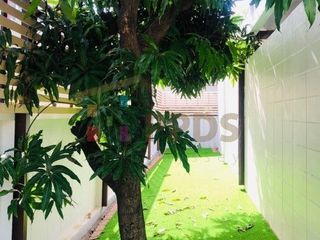 Haus zur Miete mit 3 Zimmer in Watthana, Bangkok
