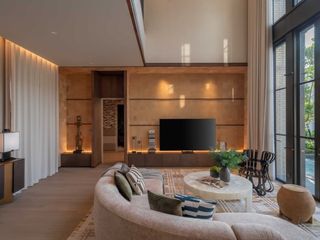 For sale 4 bedrooms house in Lat Phrao, Bangkok