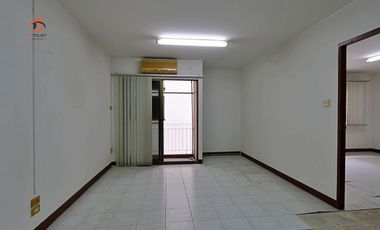 Продажа 3 спальни торговое помещение в Сампхантхащонг, Бангкок