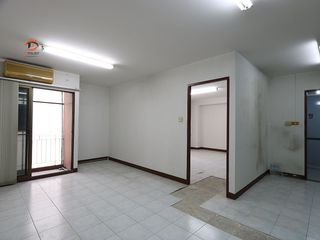 For sale 3 bedrooms retail Space in Samphanthawong, Bangkok