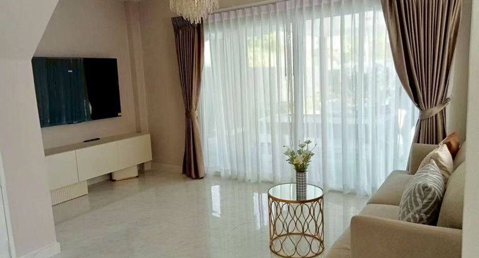 ให้เช่า 5 ห้องนอน บ้านเดี่ยว ใน จอมเทียน, พัทยา