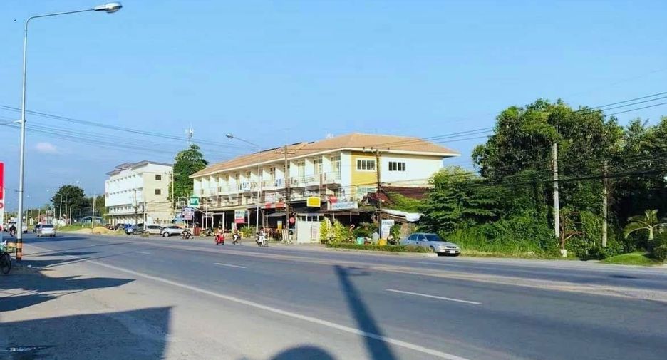 Local comercial en venta de 3 habitaciones en Mueang Nakhon Nayok, Nakhon Nayok