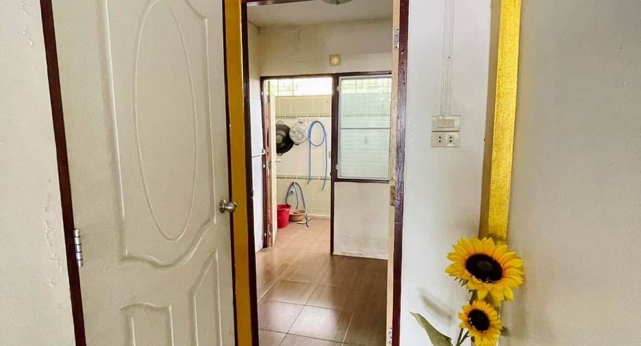 Local comercial en venta de 3 habitaciones en Mueang Nakhon Nayok, Nakhon Nayok