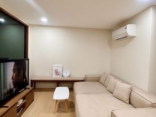 For rent 3 bedrooms townhouse in Huai Khwang, Bangkok