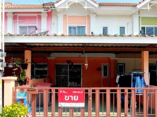For sale 3 bedrooms townhouse in Phan Thong, Chonburi