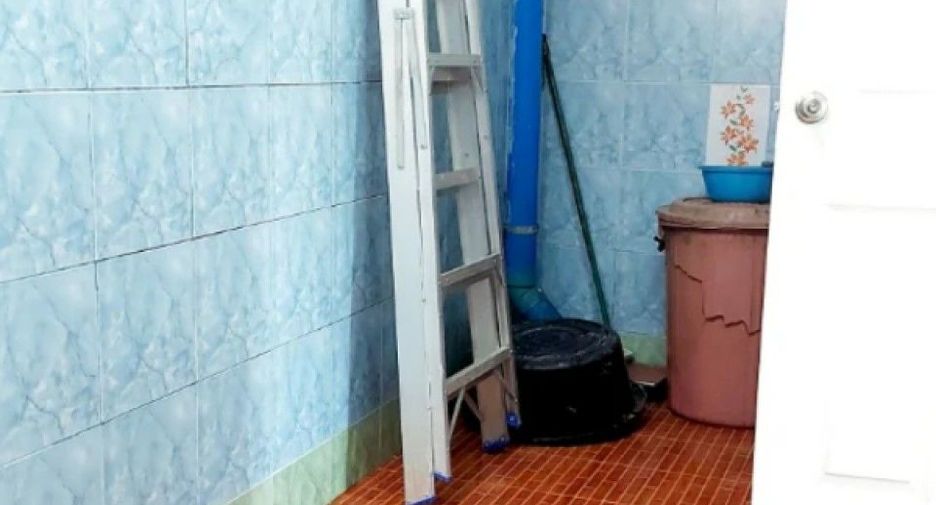 For sale 3 bedrooms townhouse in Phan Thong, Chonburi