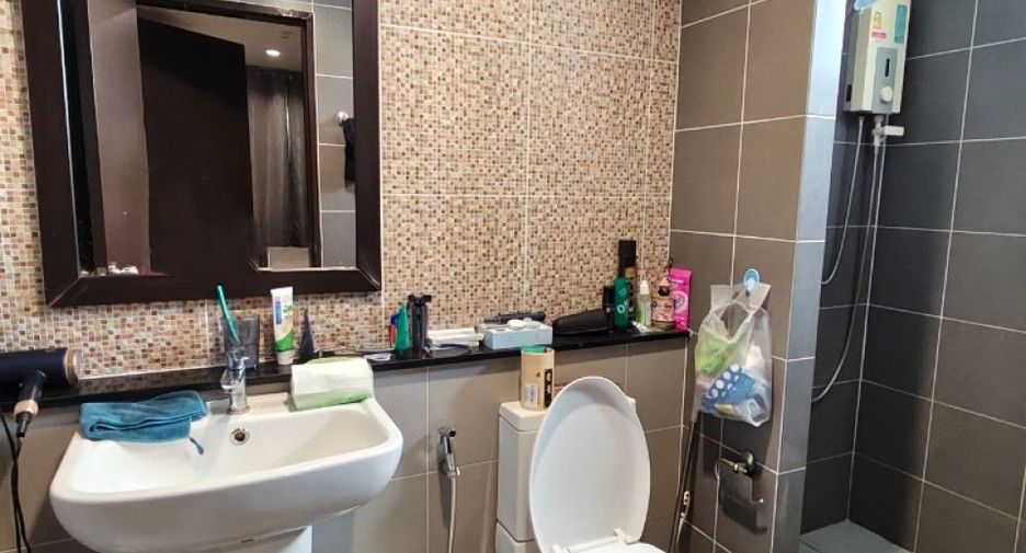Wohnung zum Kauf mit 1 Zimmer in Si Racha, Chonburi