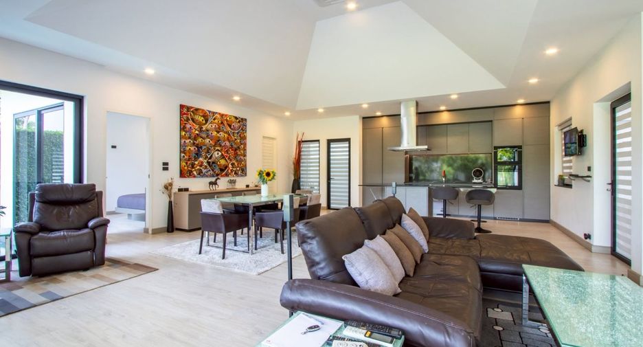 For sale 3 bedrooms house in Huay Yai, Pattaya
