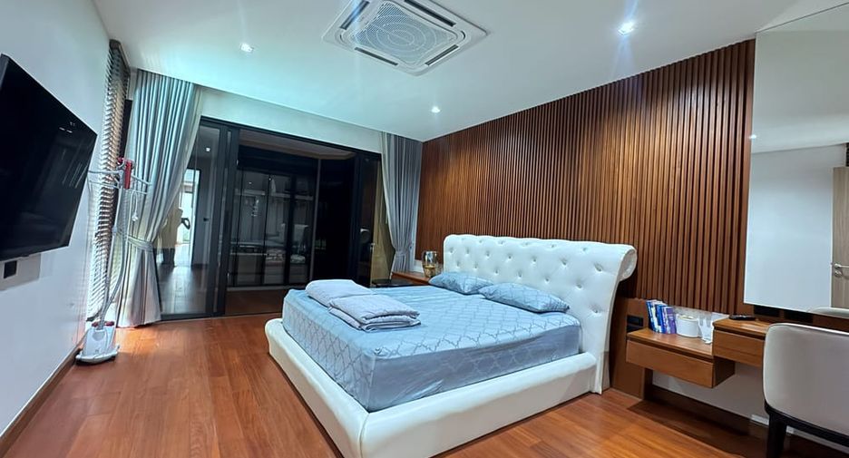 For rent and for sale 3 bedrooms villa in Bang Lamung, Chonburi