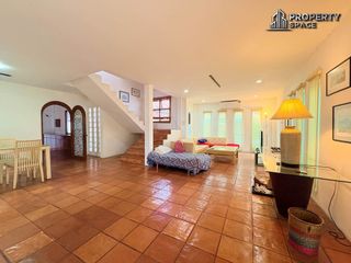À louer 3 chambres villa à Bang Lamung, Chonburi