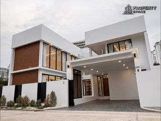 For sale 5 bedrooms villa in Bang Lamung, Chonburi