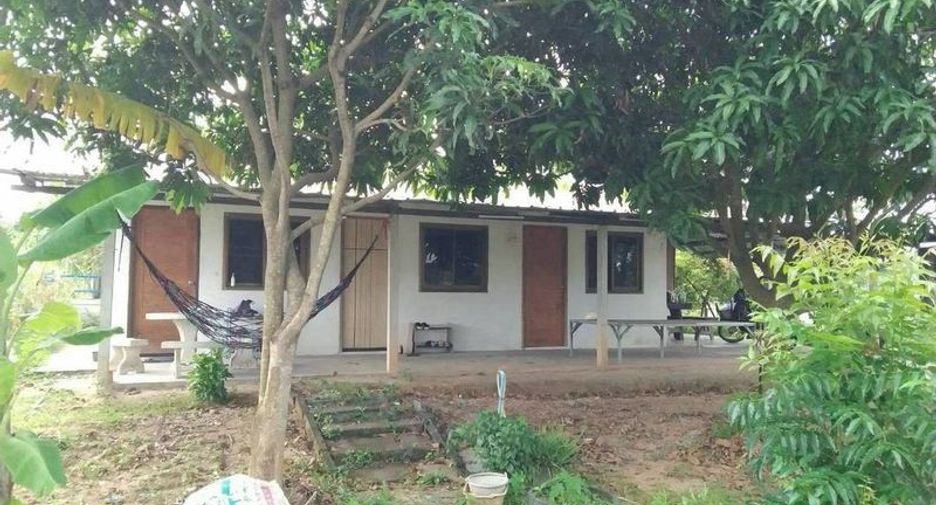 For sale warehouse in Si Racha, Chonburi