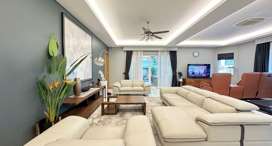 For rent 2 ベッドルーム villa in Bang Lamung, Chonburi