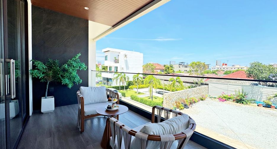 For sale 4 bedrooms villa in Bang Lamung, Chonburi