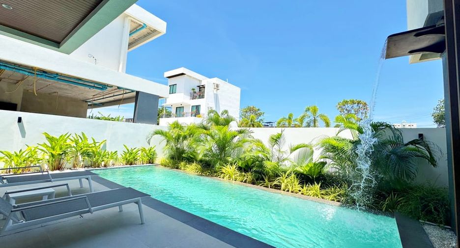 For sale 4 bedrooms villa in Bang Lamung, Chonburi