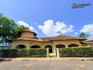For rent and for sale 3 bedrooms villa in Bang Lamung, Chonburi