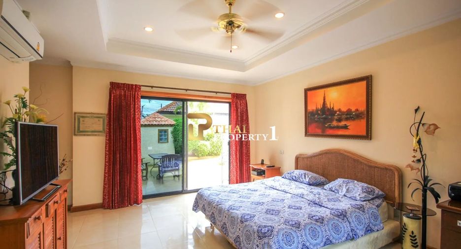 For sale 3 bedrooms villa in Hua Hin, Prachuap Khiri Khan
