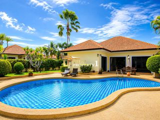For sale 3 bedrooms villa in Hua Hin, Prachuap Khiri Khan
