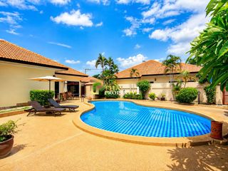 For sale 3 bedrooms villa in Hua Hin, Prachuap Khiri Khan