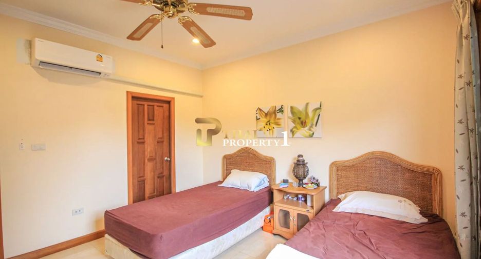 For sale 3 bedrooms villa in Hua Hin, Prachuap Khiri Khan