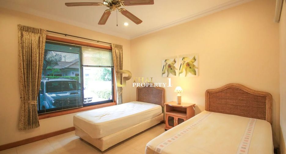 For sale 3 bedrooms villa in Hua Hin, Prachuap Khiri Khan