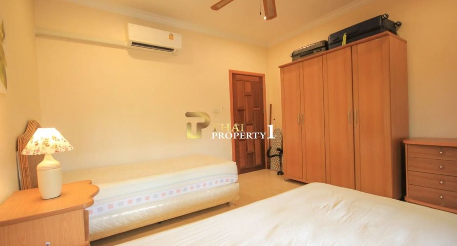 For sale 3 bedrooms villa in Hua Hin, Prachuap Khiri Khan