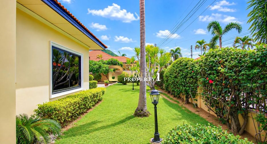 For sale 3 bedrooms villa in Hua Hin, Prachuap Khiri Khan