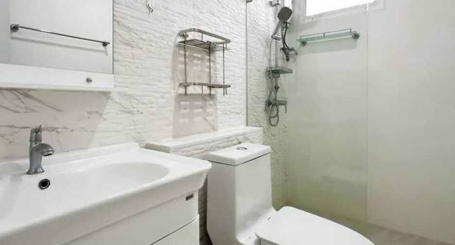 For rent 3 bedrooms house in Bang Lamung, Chonburi