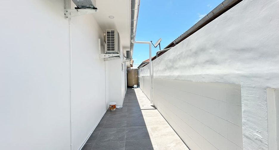 Villa zum Kauf mit 4 Zimmer in Jomtien, Pattaya