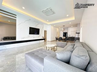 Villa zum Kauf mit 4 Zimmer in Bang Lamung, Chonburi