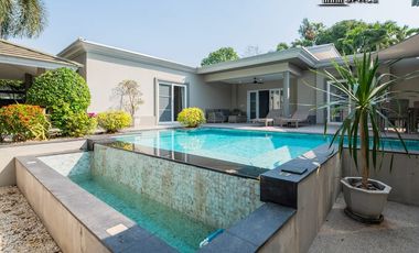 For sale 3 bedrooms villa in Bang Lamung, Chonburi