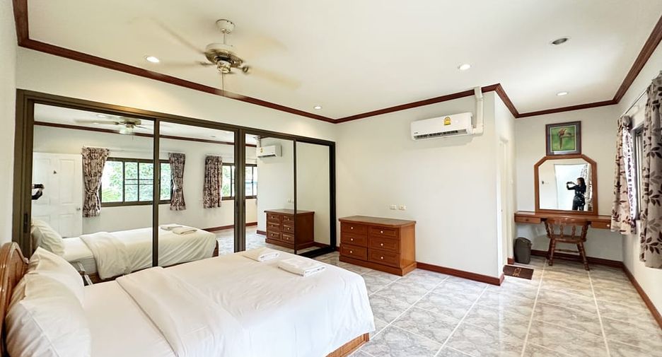 À louer 5 chambres villa à Bang Lamung, Chonburi