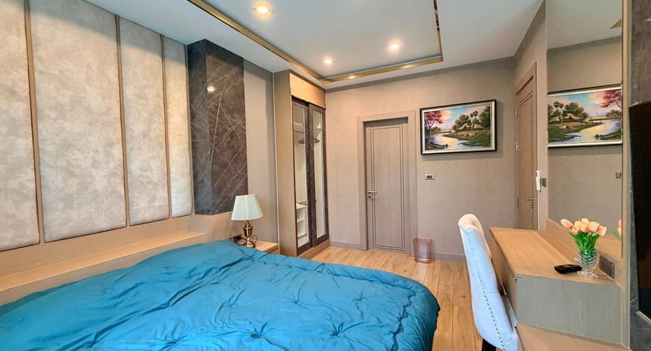 À louer et à vendre 4 chambres villa à Huay Yai, Pattaya