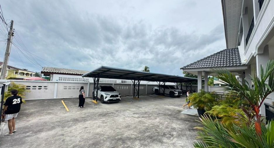 For sale 10 bedrooms apartment in Bang Lamung, Chonburi