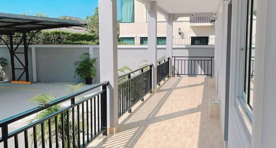 For sale 10 bedrooms apartment in Bang Lamung, Chonburi